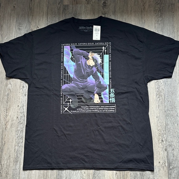 NWT Jujutsu Kaisen Satoru Gojo Mens Graphic T-Shirt Black Anime Tee Size 2XL - Picture 1 of 5